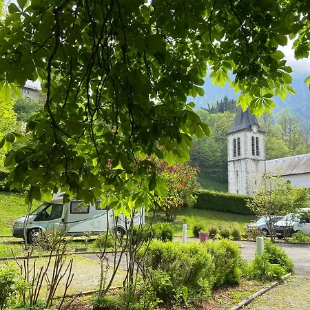 Les Marronniers